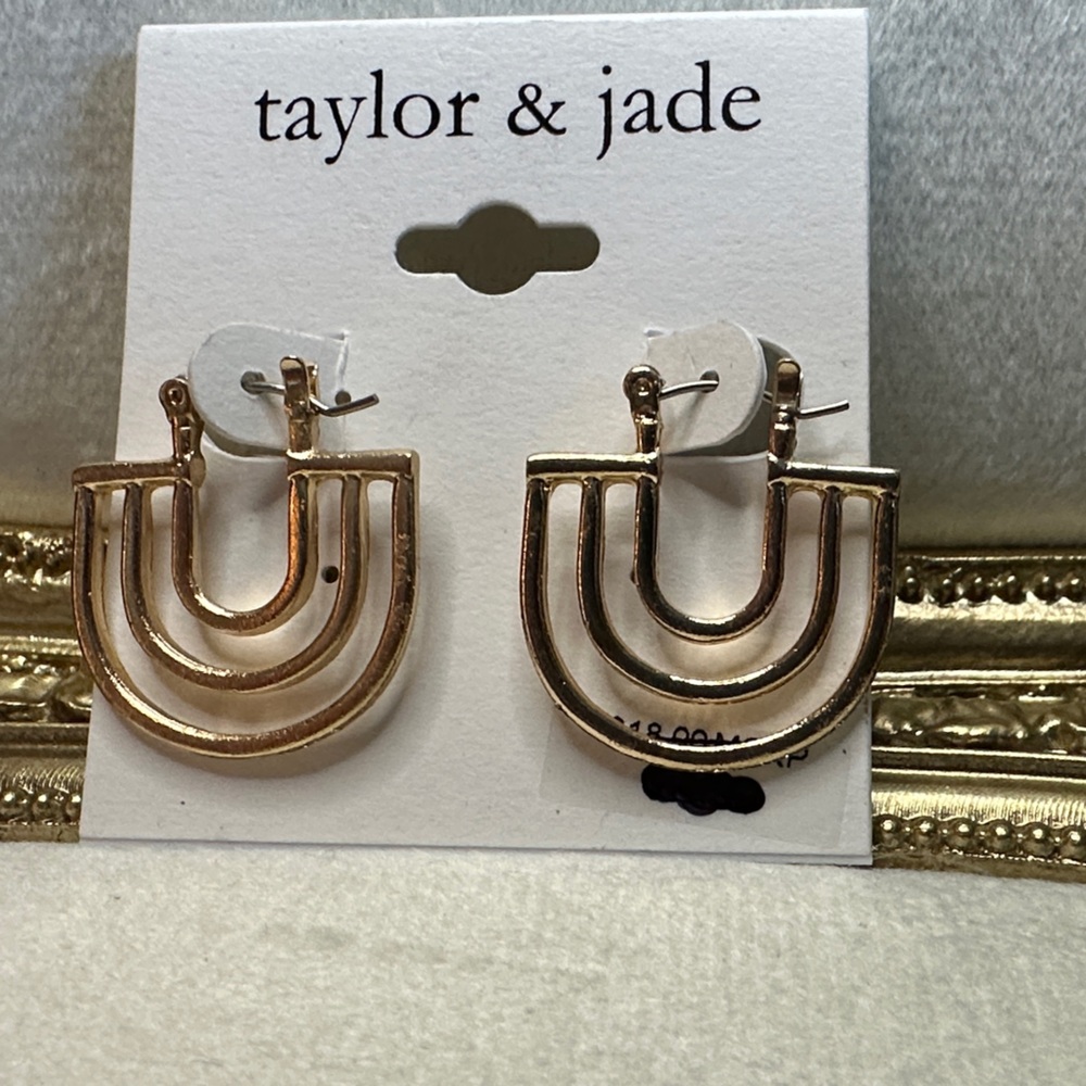 NEW! Gold Hoop Earrings